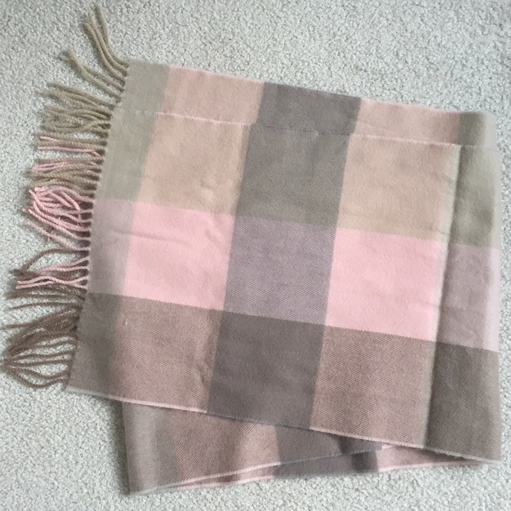 Cashmere scarf